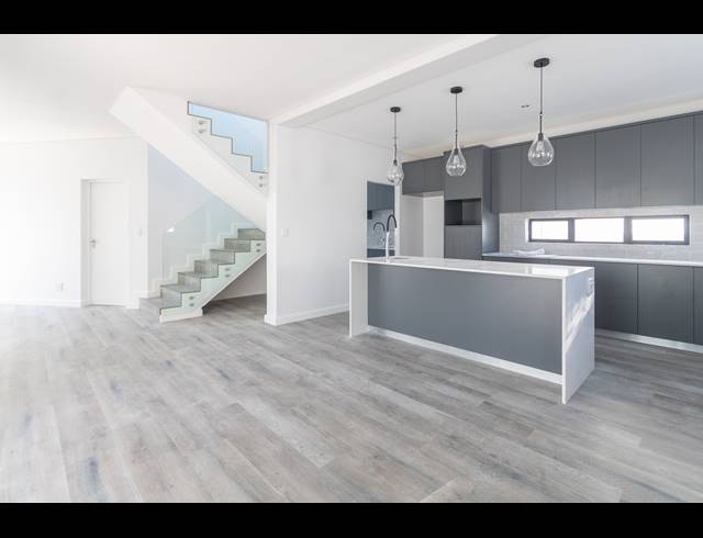 4 BEDROOM FREEHOLD FOR SALE IN SANDOWN